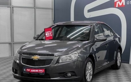Chevrolet Cruze II, 2012 год, 799 900 рублей, 3 фотография