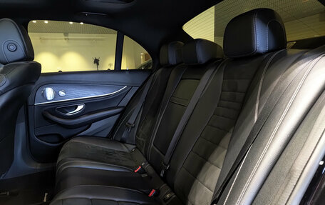 Mercedes-Benz E-Класс, 2018 год, 2 750 000 рублей, 16 фотография