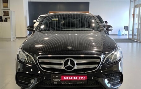 Mercedes-Benz E-Класс, 2018 год, 2 750 000 рублей, 6 фотография