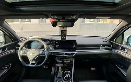 KIA K5, 2021 год, 2 600 000 рублей, 25 фотография