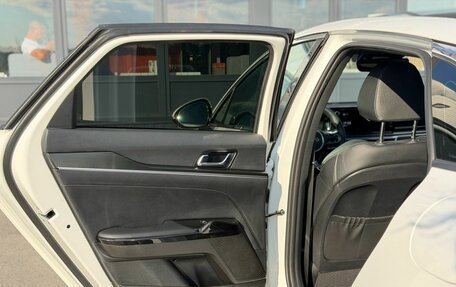 KIA K5, 2021 год, 2 600 000 рублей, 31 фотография