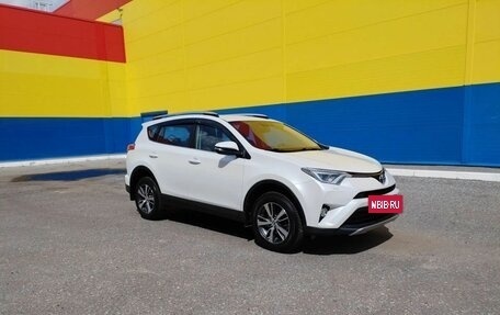 Toyota RAV4, 2018 год, 2 200 000 рублей, 3 фотография