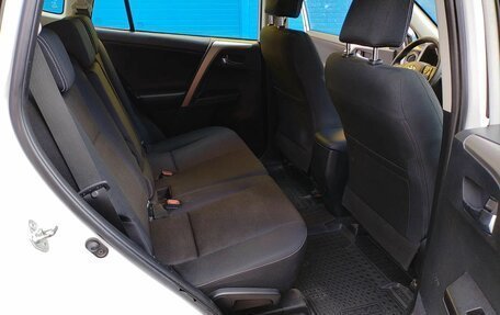 Toyota RAV4, 2018 год, 2 200 000 рублей, 10 фотография