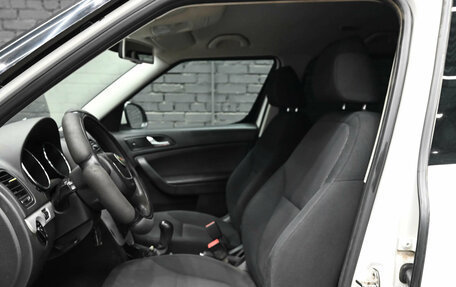 Skoda Yeti I рестайлинг, 2011 год, 600 000 рублей, 16 фотография