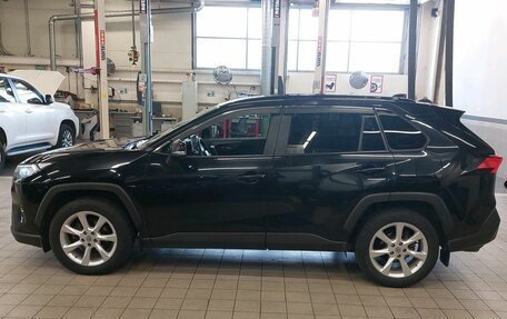 Toyota RAV4, 2020 год, 2 520 000 рублей, 4 фотография