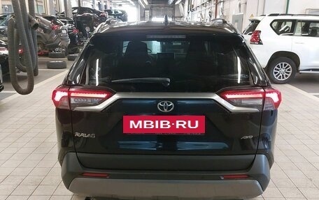 Toyota RAV4, 2020 год, 2 520 000 рублей, 11 фотография