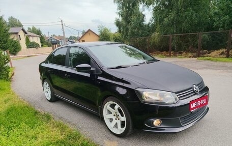 Volkswagen Polo VI (EU Market), 2013 год, 700 000 рублей, 1 фотография