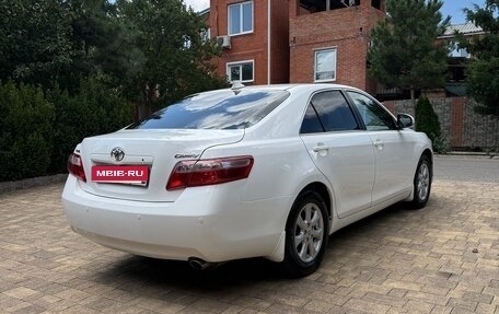 Toyota Camry, 2011 год, 1 600 000 рублей, 4 фотография