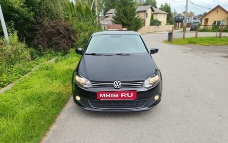 Volkswagen Polo VI (EU Market), 2013 год, 700 000 рублей, 2 фотография