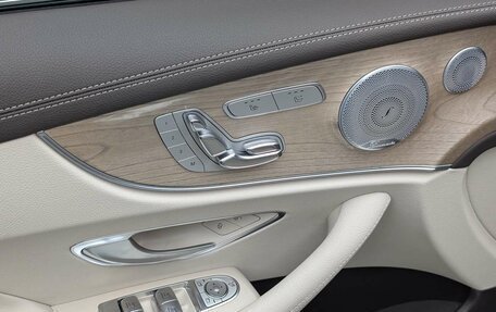 Mercedes-Benz E-Класс, 2018 год, 4 250 000 рублей, 9 фотография