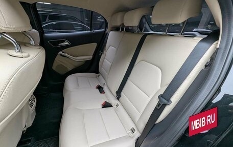 Mercedes-Benz GLA, 2018 год, 1 895 000 рублей, 11 фотография