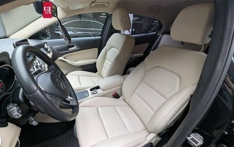 Mercedes-Benz GLA, 2018 год, 1 895 000 рублей, 10 фотография