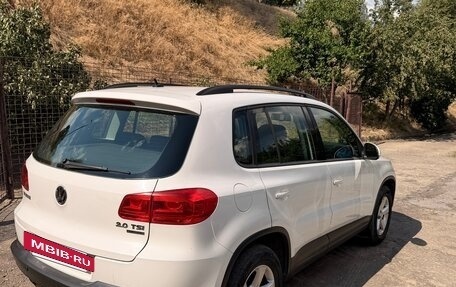 Volkswagen Tiguan I, 2012 год, 1 990 000 рублей, 4 фотография