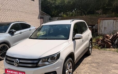 Volkswagen Tiguan I, 2012 год, 1 990 000 рублей, 2 фотография