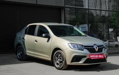 Renault Logan II, 2018 год, 800 000 рублей, 4 фотография