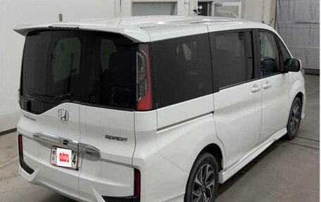 Honda Stepwgn IV, 2022 год, 2 250 000 рублей, 4 фотография
