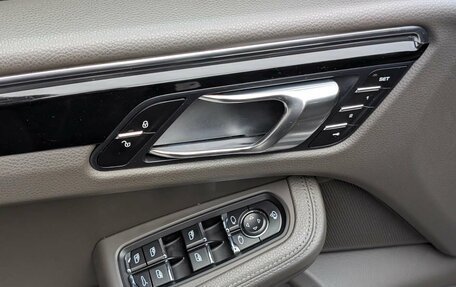 Porsche Macan I рестайлинг, 2015 год, 2 097 000 рублей, 9 фотография