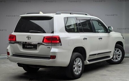 Toyota Land Cruiser 200, 2016 год, 5 697 000 рублей, 4 фотография
