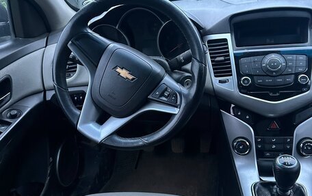 Chevrolet Cruze II, 2011 год, 370 000 рублей, 7 фотография