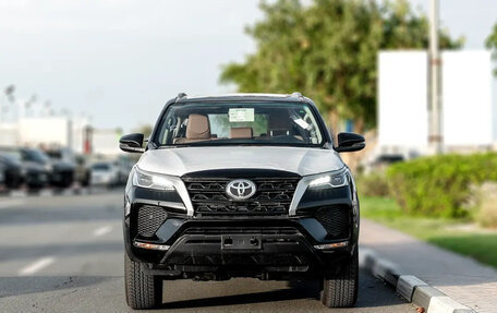 Toyota Fortuner II, 2025 год, 5 130 000 рублей, 2 фотография