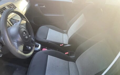 Volkswagen Polo VI (EU Market), 2011 год, 479 000 рублей, 13 фотография