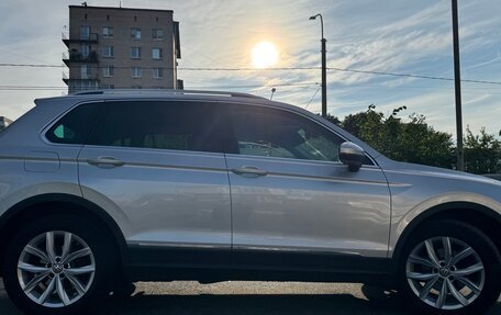 Volkswagen Tiguan II, 2018 год, 1 900 000 рублей, 4 фотография