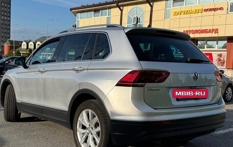Volkswagen Tiguan II, 2018 год, 1 900 000 рублей, 2 фотография