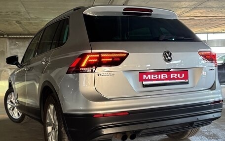 Volkswagen Tiguan II, 2018 год, 1 900 000 рублей, 8 фотография