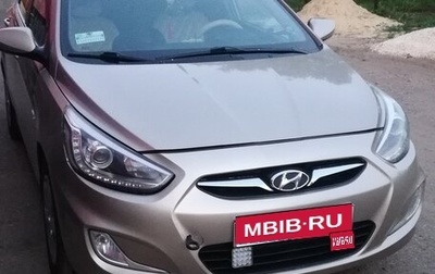 Hyundai Solaris II рестайлинг, 2013 год, 950 000 рублей, 1 фотография