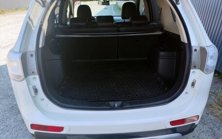 Mitsubishi Outlander III рестайлинг 3, 2014 год, 1 629 000 рублей, 7 фотография