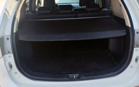 Mitsubishi Outlander III рестайлинг 3, 2014 год, 1 629 000 рублей, 8 фотография