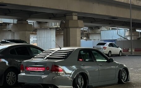 Lexus IS II рестайлинг 2, 1999 год, 2 000 000 рублей, 12 фотография