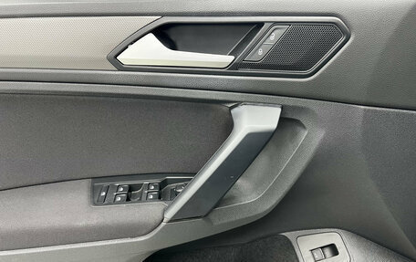 Volkswagen Tiguan II, 2019 год, 3 300 000 рублей, 10 фотография
