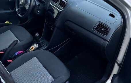 Volkswagen Polo VI (EU Market), 2011 год, 650 000 рублей, 11 фотография