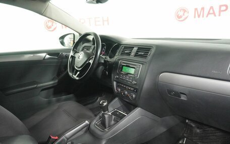 Volkswagen Jetta VI, 2015 год, 1 024 000 рублей, 10 фотография