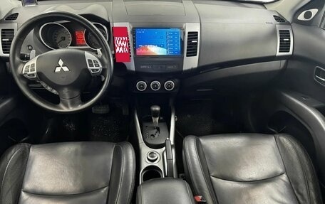 Mitsubishi Outlander III рестайлинг 3, 2008 год, 850 000 рублей, 9 фотография