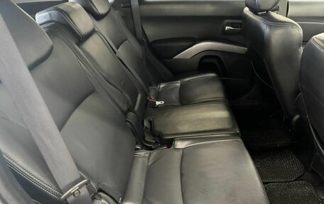 Mitsubishi Outlander III рестайлинг 3, 2008 год, 850 000 рублей, 14 фотография