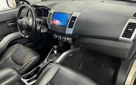 Mitsubishi Outlander III рестайлинг 3, 2008 год, 850 000 рублей, 11 фотография