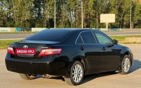 Toyota Camry, 2010 год, 1 135 000 рублей, 2 фотография