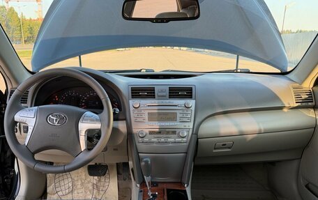 Toyota Camry, 2010 год, 1 135 000 рублей, 5 фотография