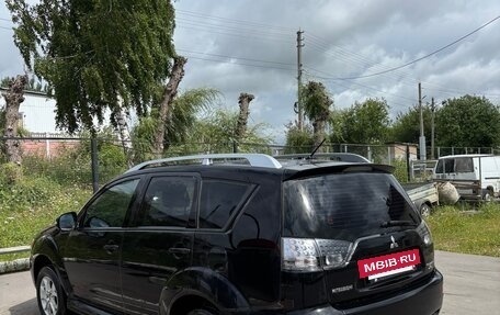 Mitsubishi Outlander III рестайлинг 3, 2010 год, 620 000 рублей, 4 фотография
