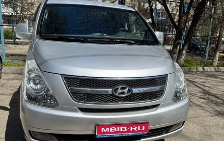 Hyundai Grand Starex Grand Starex I рестайлинг 2, 2008 год, 1 200 000 рублей, 1 фотография