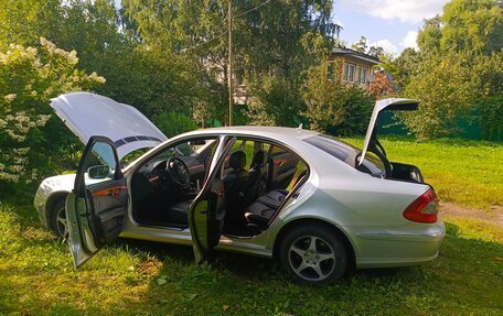 Mercedes-Benz E-Класс, 2006 год, 1 100 000 рублей, 29 фотография