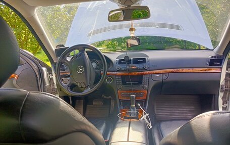 Mercedes-Benz E-Класс, 2006 год, 1 100 000 рублей, 24 фотография