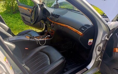 Mercedes-Benz E-Класс, 2006 год, 1 100 000 рублей, 23 фотография