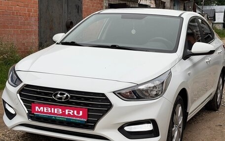 Hyundai Solaris II рестайлинг, 2018 год, 1 190 000 рублей, 2 фотография