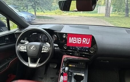 Lexus NX, 2022 год, 4 300 000 рублей, 10 фотография