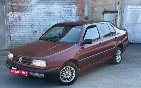 Volkswagen Vento, 1993 год, 149 000 рублей, 2 фотография