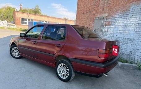 Volkswagen Vento, 1993 год, 149 000 рублей, 7 фотография