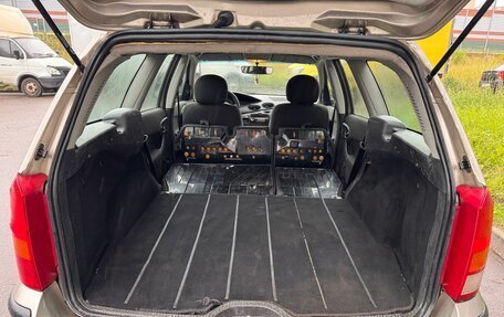 Ford Focus IV, 2004 год, 330 000 рублей, 11 фотография